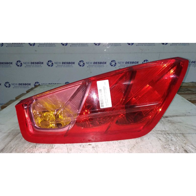 Recambio de piloto trasero izquierdo para fiat grande punto (199) 1.2 cat referencia OEM IAM 27460102  