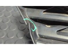 Recambio de rejilla delantera para nissan nv 200 (m20) kasten comfort referencia OEM IAM 62310JX00AB   2