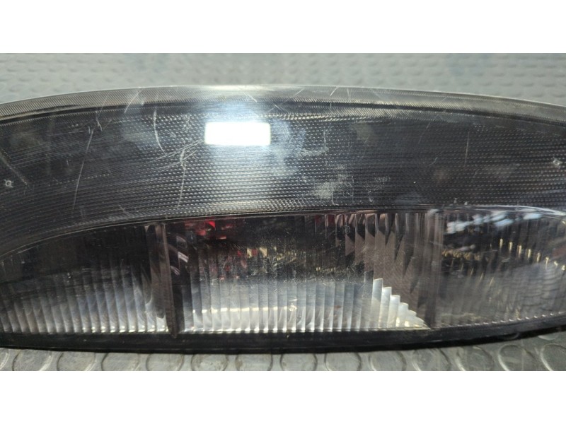 Recambio de piloto trasero derecho para opel corsa c corsavan (comercial) referencia OEM IAM 89307520  