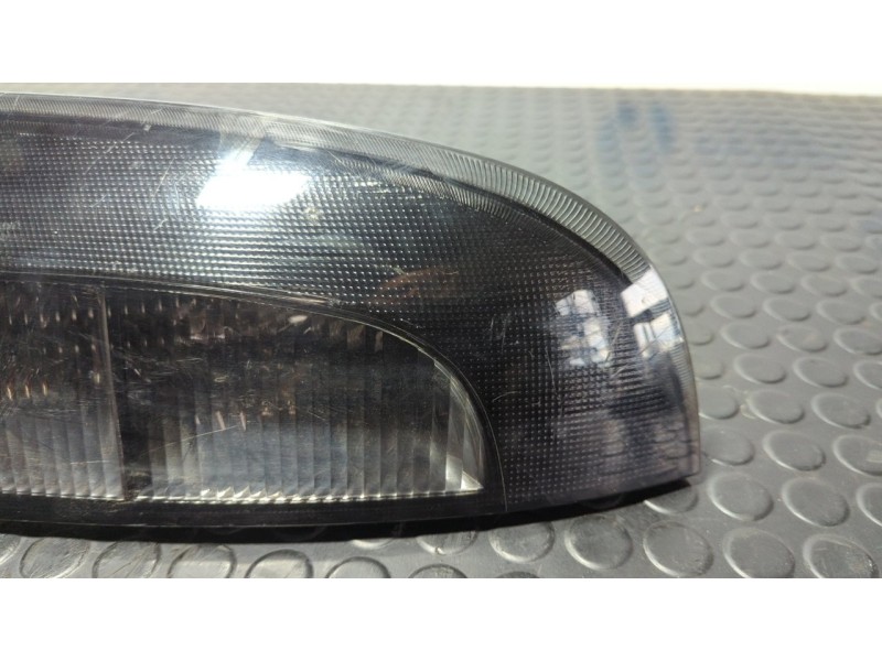 Recambio de piloto trasero derecho para opel corsa c corsavan (comercial) referencia OEM IAM 89307520  