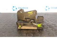 Recambio de cerradura puerta trasera izquierda para opel vivaro 1.9 cdti cat (f9q-760 / l08) referencia OEM IAM 8200282303  