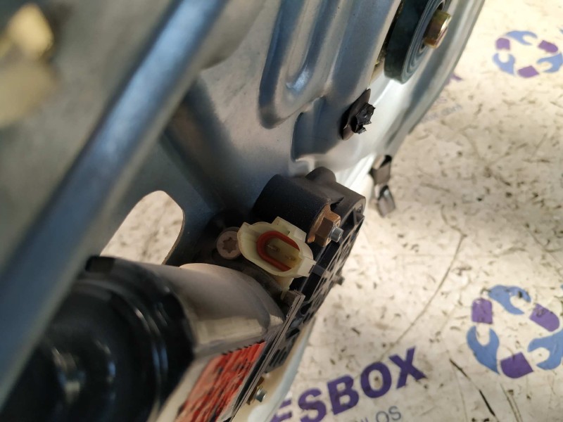 Recambio de elevalunas trasero derecho para hyundai tucson (jm) 2.0 crdi comfort (4wd) referencia OEM IAM 834802E010  