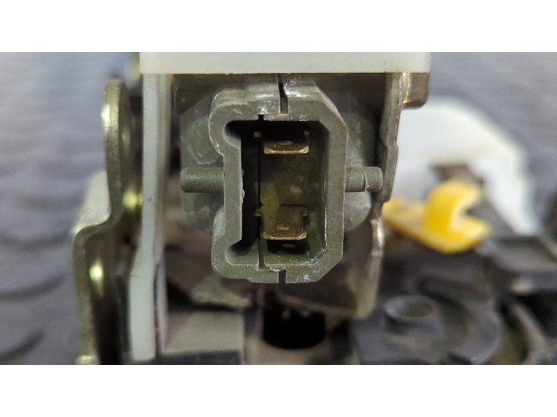 Recambio de cerradura puerta delantera izquierda para renault megane i fase 2 gandtour (ka..) 1.4 16v authentique referencia OEM