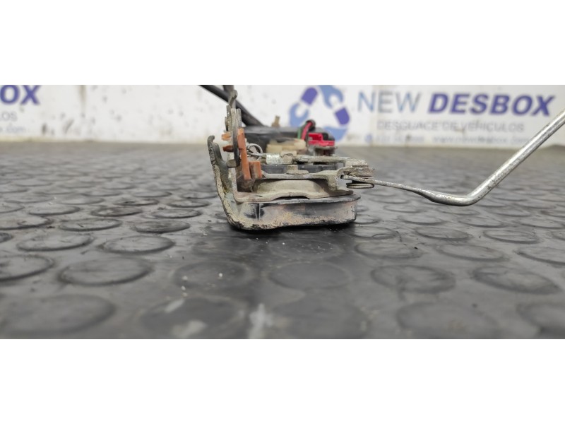 Recambio de cerradura puerta delantera derecha para suzuki vitara se/sv (et) 2.0 turbodiesel cat referencia OEM IAM   