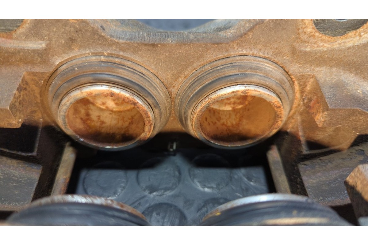 Recambio de pinza de freno delantera izquierda para toyota land cruiser (j9) td vx (5-ptas.) (kzj95) referencia OEM IAM S13WM  