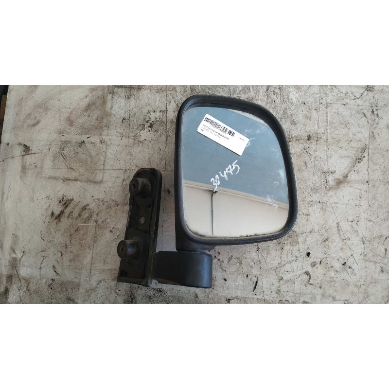 Recambio de retrovisor derecho para hyundai h 1 top a1 referencia OEM IAM 015416  