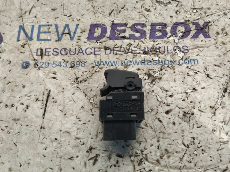 Recambio de mando elevalunas trasero derecho para hyundai tucson (jm) 2.0 crdi comfort (4wd) referencia OEM IAM   