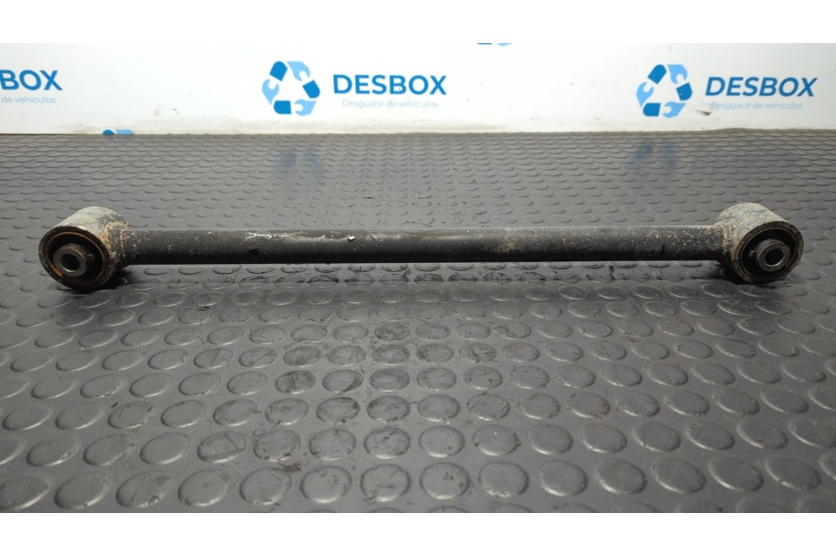 Recambio de brazo izquierdo inferior trasero para toyota land cruiser (j9) td vx (5-ptas.) (kzj95) referencia OEM IAM   