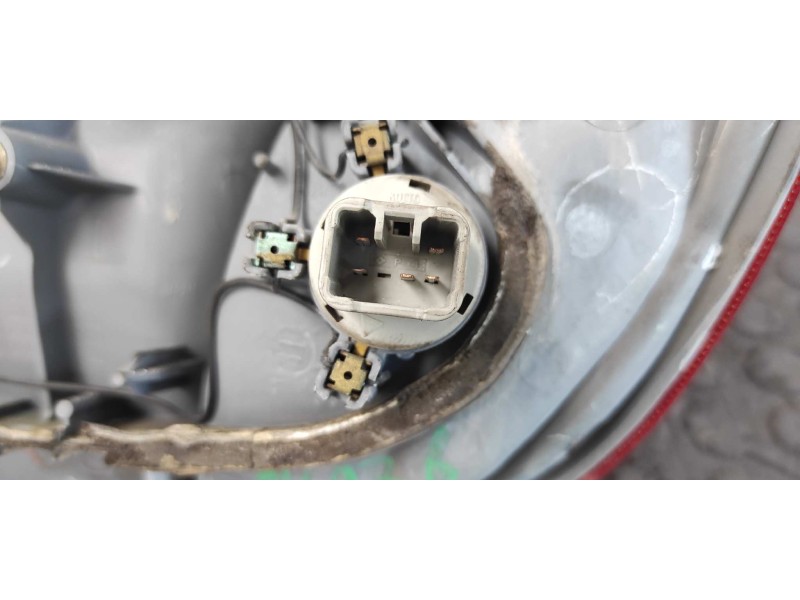 Recambio de piloto trasero izquierdo para toyota yaris (ncp1/nlp1/scp1) 1.0 linea luna referencia OEM IAM KOITO52004  