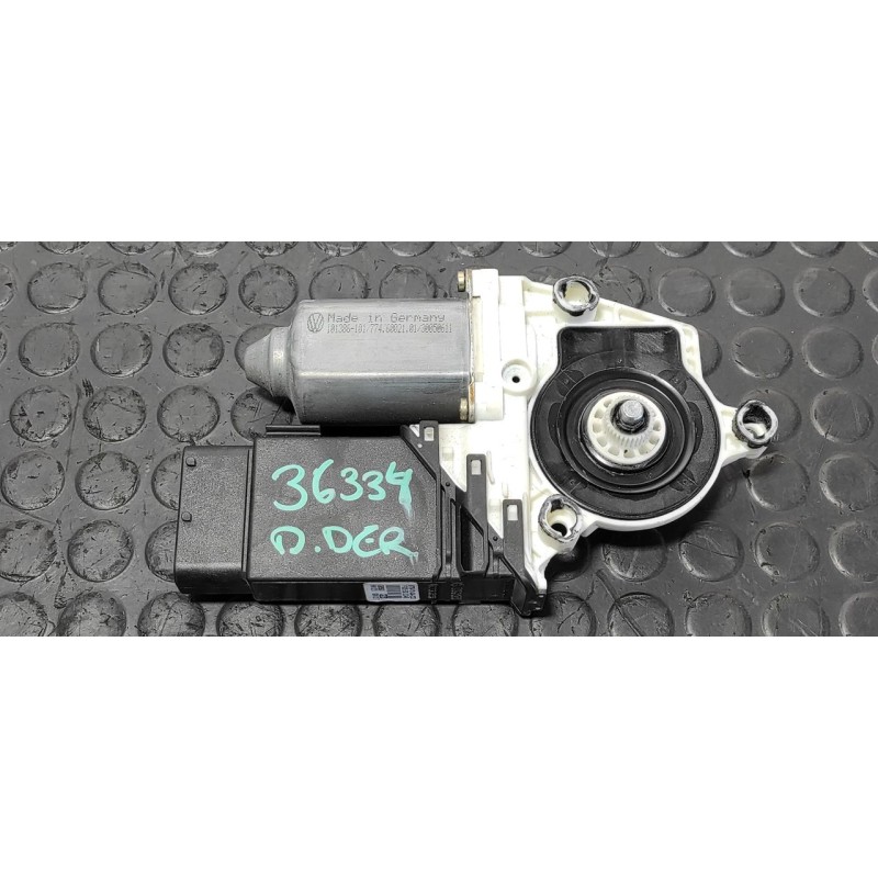 Recambio de motor elevalunas delantero derecho para volkswagen golf iv berlina (1j1) básico referencia OEM IAM 101386101  