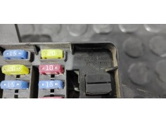 Recambio de caja reles / fusibles para ssangyong rexton 2.7 turbodiesel cat referencia OEM IAM 8211008000   2