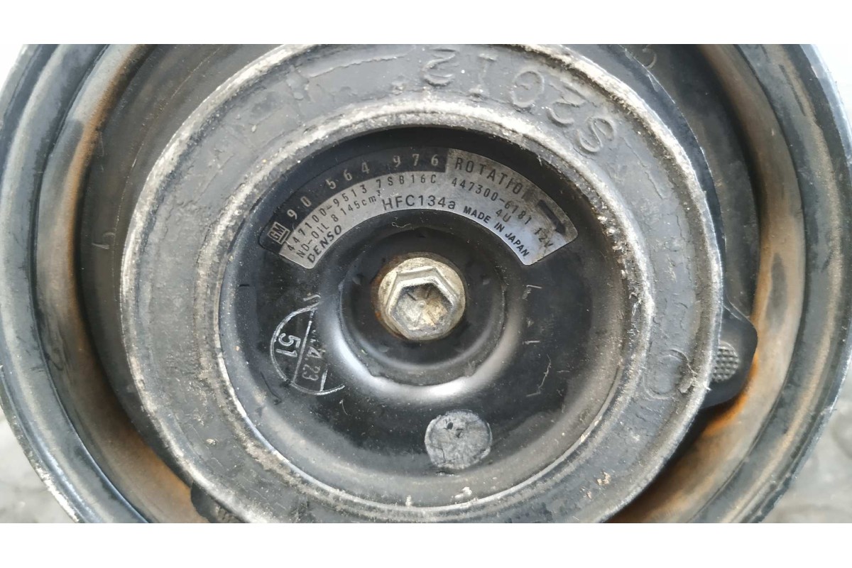Recambio de compresor aire acondicionado para opel omega b 2.5 turbodiesel (x 25 td / u 25 td / l93) referencia OEM IAM 90564976