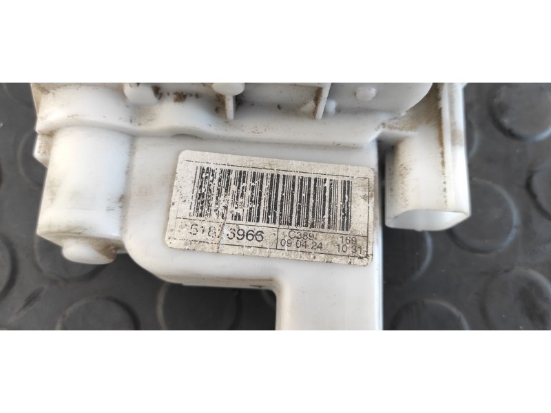Recambio de cerradura puerta delantera derecha para fiat panda (169) 1.3 16v jtd dynamic referencia OEM IAM 51826966  