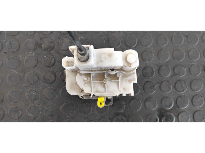 Recambio de cerradura puerta trasera derecha para fiat panda (169) 1.3 16v jtd dynamic referencia OEM IAM 51826982  