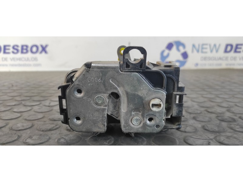 Recambio de cerradura puerta trasera derecha para fiat panda (169) 1.3 16v jtd dynamic referencia OEM IAM 51826982  