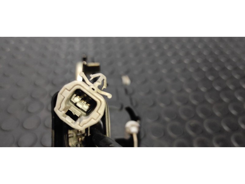 Recambio de cerradura puerta delantera izquierda para toyota land cruiser (j9) td vx (5-ptas.) (kzj95) referencia OEM IAM   