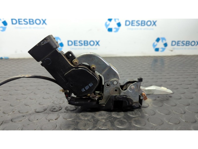 Recambio de cerradura puerta delantera derecha para toyota land cruiser (j9) td vx (5-ptas.) (kzj95) referencia OEM IAM   
