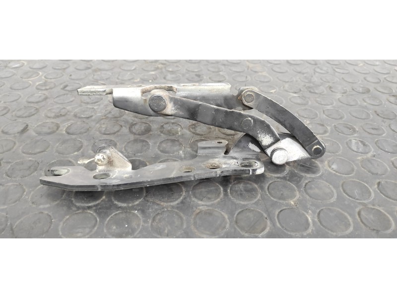 Recambio de bisagras capot para bmw x5 (e53) 3.0i referencia OEM IAM 41618402173  