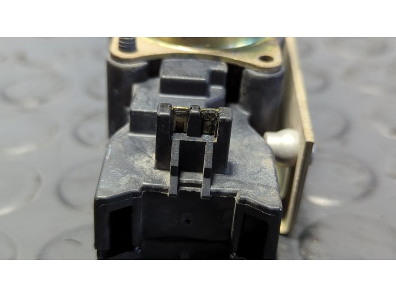 Recambio de motor cierre centralizado delantero derecho para jeep cherokee (xj) 2.1 turbodiesel referencia OEM IAM 5045719  
