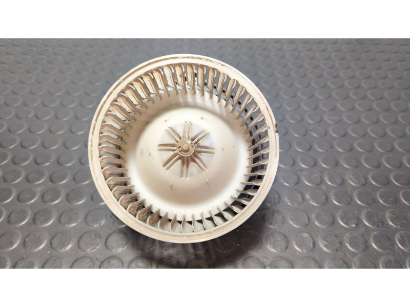 Recambio de motor calefaccion para toyota land cruiser (j9) td vx (5-ptas.) (kzj95) referencia OEM IAM 1940000841  
