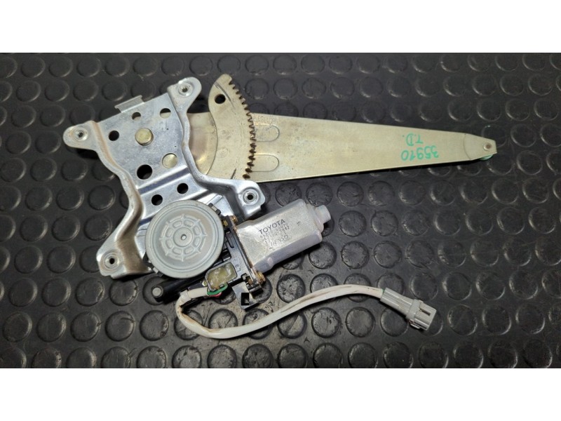 Recambio de elevalunas trasero derecho para toyota land cruiser (j9) td vx (5-ptas.) (kzj95) referencia OEM IAM 8572060070  