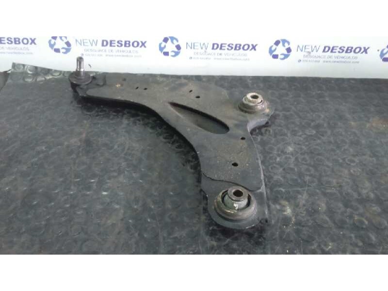 Recambio de brazo izquierdo inferior delantero para nissan primastar (x83) 1.9 dci diesel cat referencia OEM IAM   