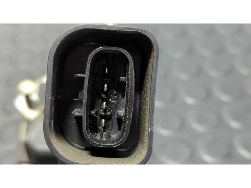Recambio de cerradura puerta trasera derecha para toyota land cruiser (j9) td vx (5-ptas.) (kzj95) referencia OEM IAM   