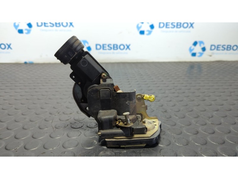 Recambio de cerradura puerta trasera izquierda para toyota land cruiser (j9) td vx (5-ptas.) (kzj95) referencia OEM IAM   