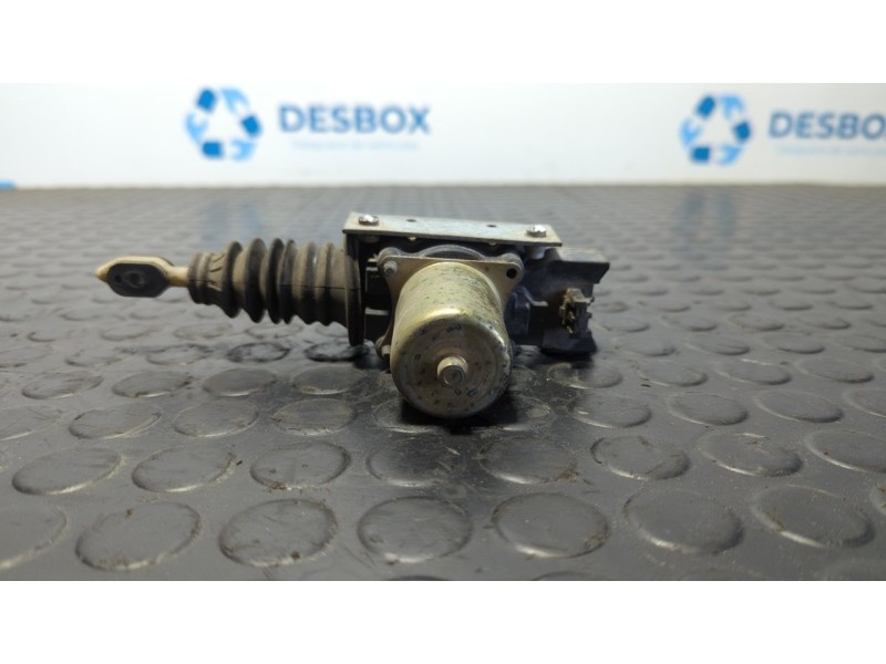 Recambio de motor cierre centralizado delantero derecho para jeep cherokee (xj) 2.5 cat referencia OEM IAM 5045719  