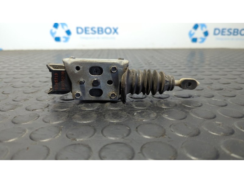 Recambio de motor cierre centralizado delantero derecho para jeep cherokee (xj) 2.5 cat referencia OEM IAM 5045719  