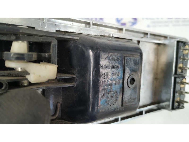 Recambio de maneta interior delantera derecha para chrysler jeep cherokee (xj) 2.5 turbodiesel referencia OEM IAM 955002154  
