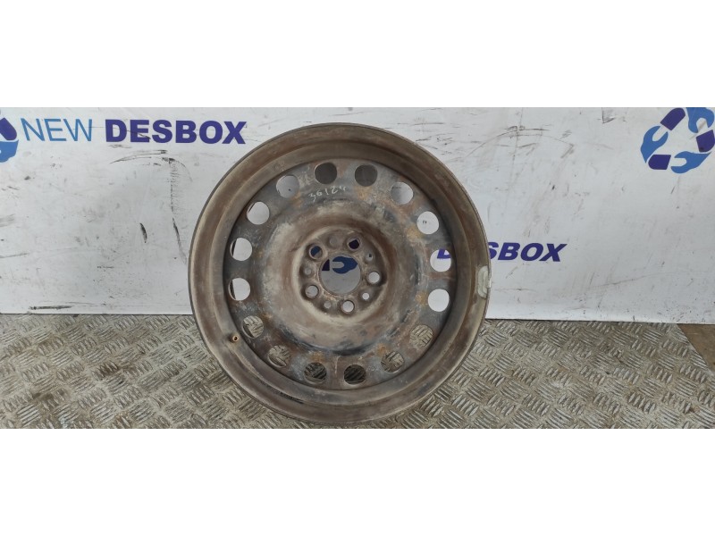 Recambio de llanta para citroen jumpy combi confort (8/9 plazas) referencia OEM IAM   