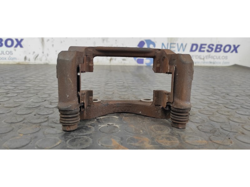 Recambio de pinza de freno delantera izquierda para dacia logan ambiance referencia OEM IAM 8248180276  