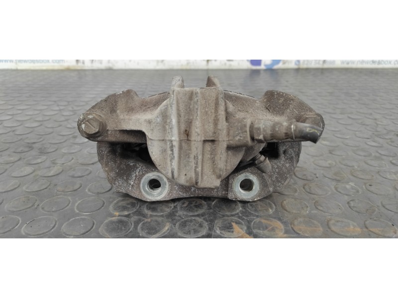 Recambio de pinza de freno delantera derecha para citroen berlingo 2.0 hdi multispace referencia OEM IAM 0204Y01132  