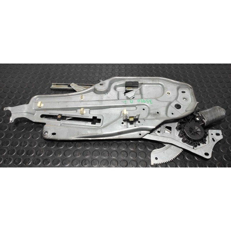 Recambio de elevalunas delantero izquierdo para renault laguna (b56) 1.6 16v rt referencia OEM IAM 400370A  