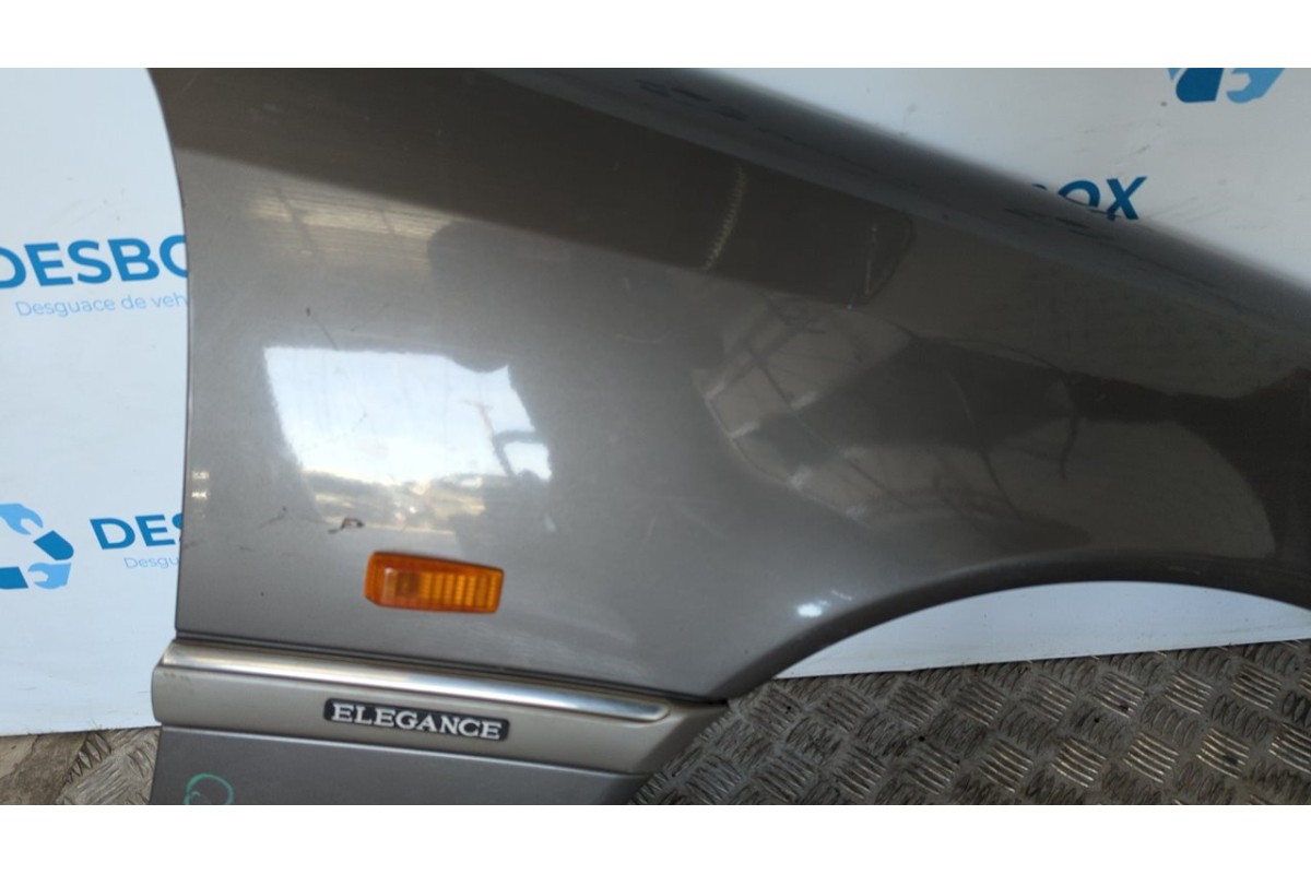 Recambio de aleta delantera derecha para mercedes-benz clase c (w202) berlina 2.2 cdi 16v cat referencia OEM IAM   