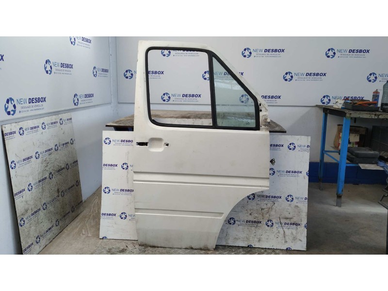 Recambio de puerta delantera derecha para volkswagen lt caja cerrada / combi (mod. 1997) 2.5 tdi referencia OEM IAM   