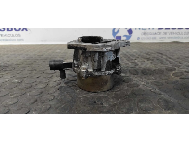 Recambio de depresor freno / bomba vacio para renault scenic ii 1.5 dci diesel referencia OEM IAM 8200399569  