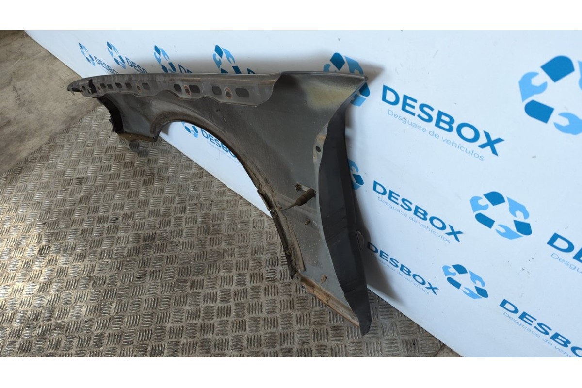 Recambio de aleta delantera derecha para mercedes-benz clase c (w202) berlina 2.2 cdi 16v cat referencia OEM IAM   