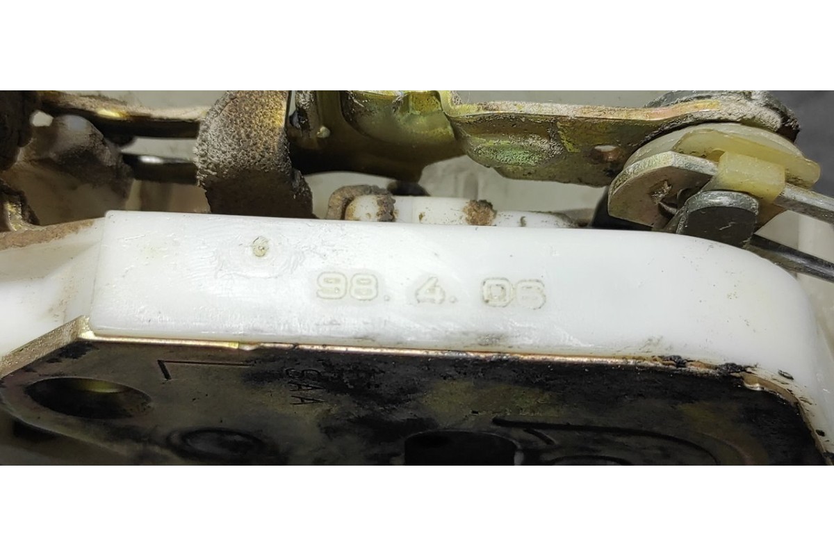 Recambio de cerradura puerta delantera izquierda para mitsubishi l 200 (k6/7) 2500 td magnum sport (4-ptas.) referencia OEM IAM 