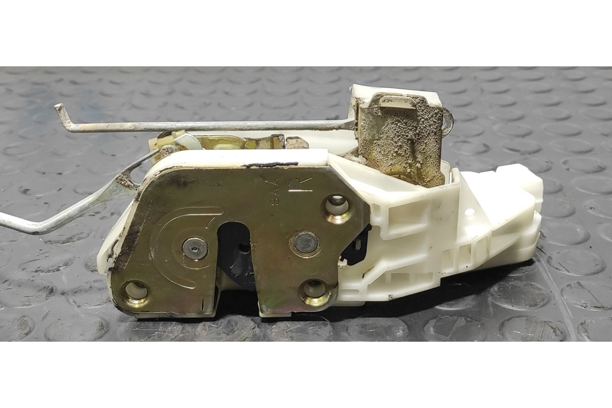 Recambio de cerradura puerta delantera derecha para mitsubishi l 200 (k6/7) 2500 td magnum sport (4-ptas.) referencia OEM IAM 98