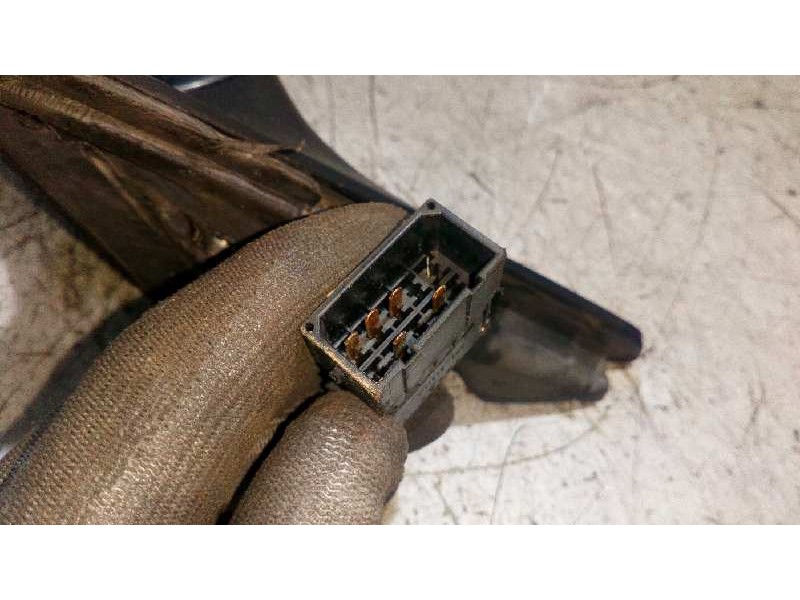Recambio de retrovisor izquierdo para audi a4 berlina (8e) 2.5 v6 24v tdi referencia OEM IAM 8D0857543  