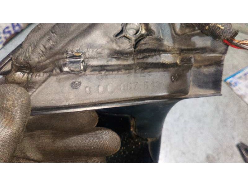 Recambio de retrovisor izquierdo para audi a4 berlina (8e) 2.5 v6 24v tdi referencia OEM IAM 8D0857543  