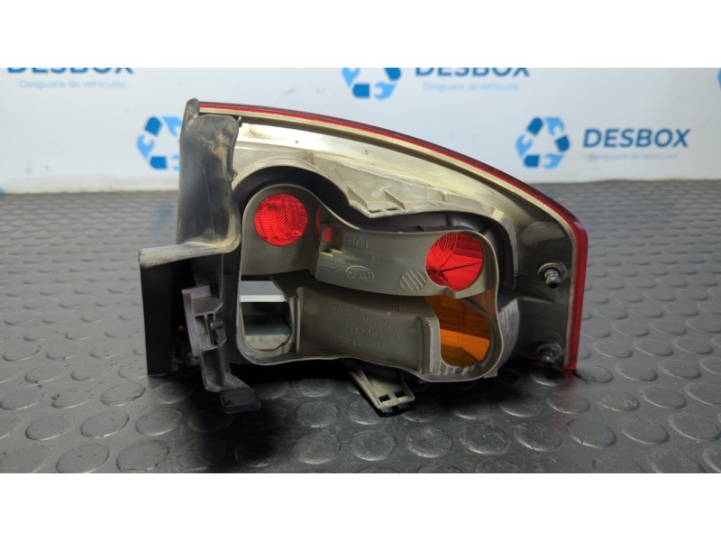 Recambio de piloto trasero izquierdo para audi a4 berlina (8e) 2.0 tdi 16v (103kw) referencia OEM IAM 8E5945095  