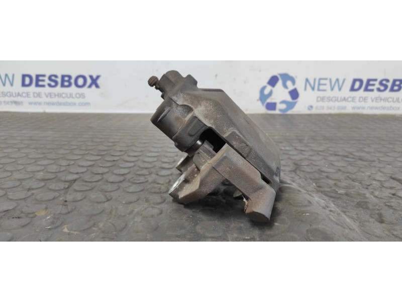 Recambio de pinza de freno delantera izquierda para ford grand c-max titanium referencia OEM IAM 8133EH  