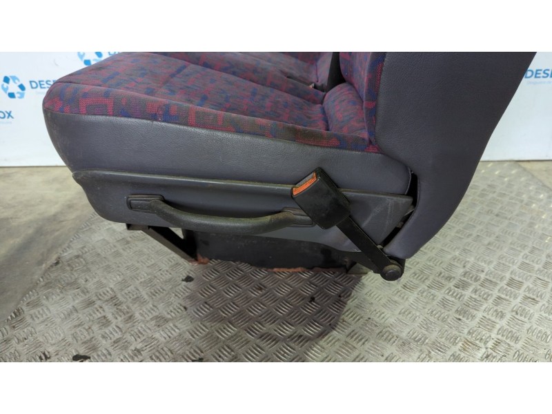Recambio de asiento delantero derecho para mercedes-benz vito (w638) caja cerrada 110 d  (638.074) referencia OEM IAM   