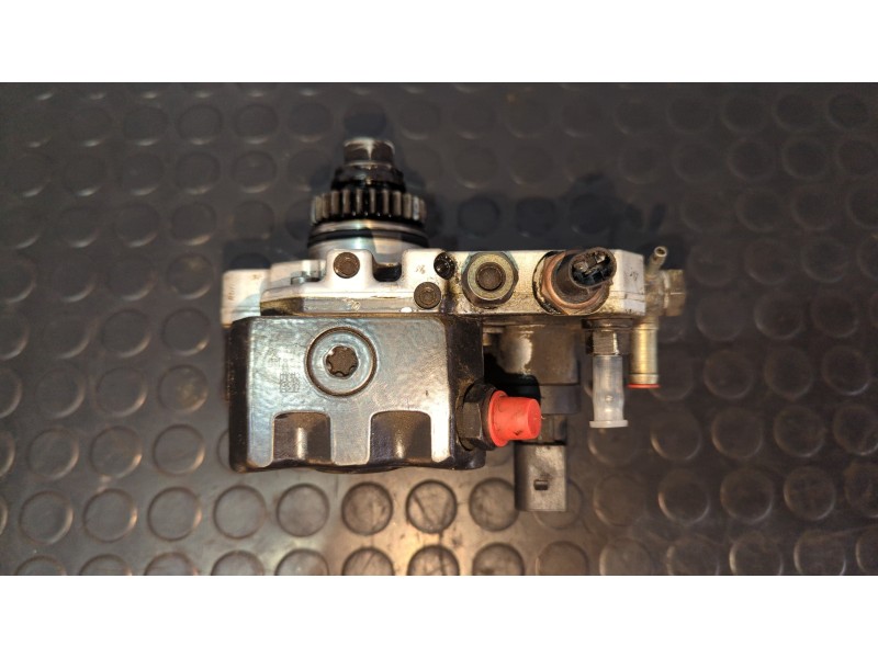 Recambio de bomba inyeccion para mitsubishi colt berlina 5 (z30a) 1.5 di-d instyle (d) referencia OEM IAM A6400700701  
