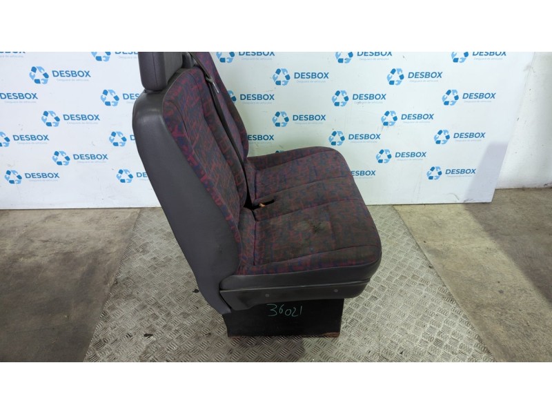 Recambio de asiento delantero derecho para mercedes-benz vito (w638) caja cerrada 110 d  (638.074) referencia OEM IAM   