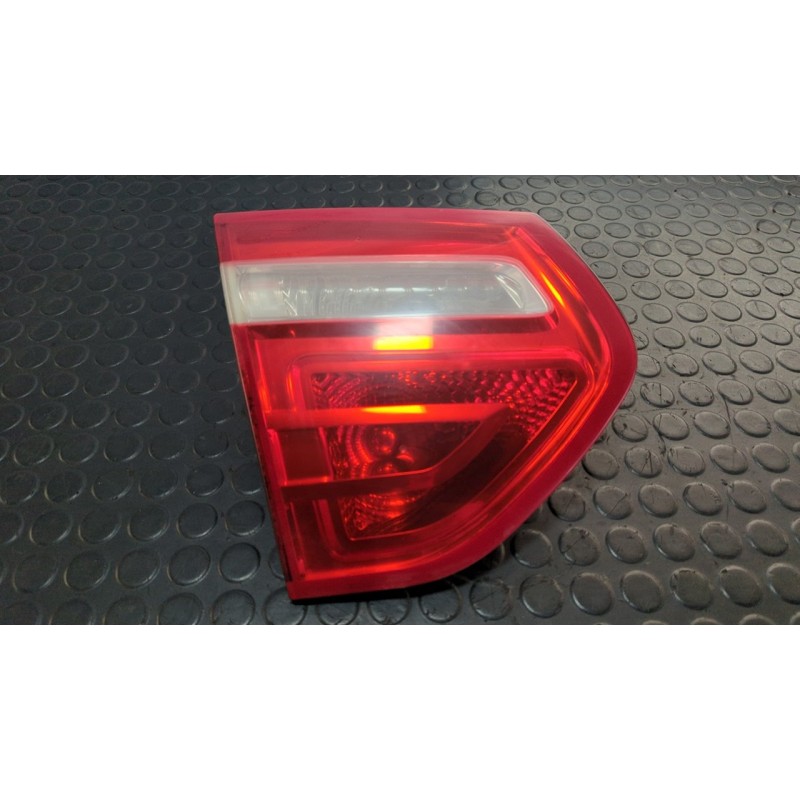 Recambio de piloto porton izquierdo para citroen c4 picasso exclusive referencia OEM IAM 9653547777  