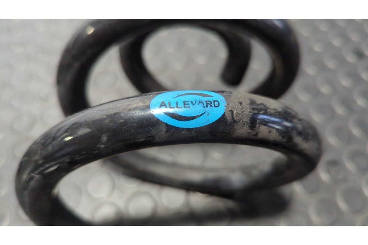 Recambio de juego muelles traseros para nissan interstar mod. 04 (x70) 2.5 dci diesel cat referencia OEM IAM ALLEVARD  